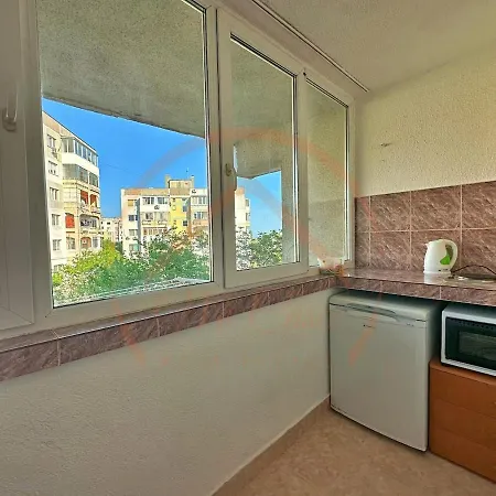 Apartmán Cozy Near Sea Garden *